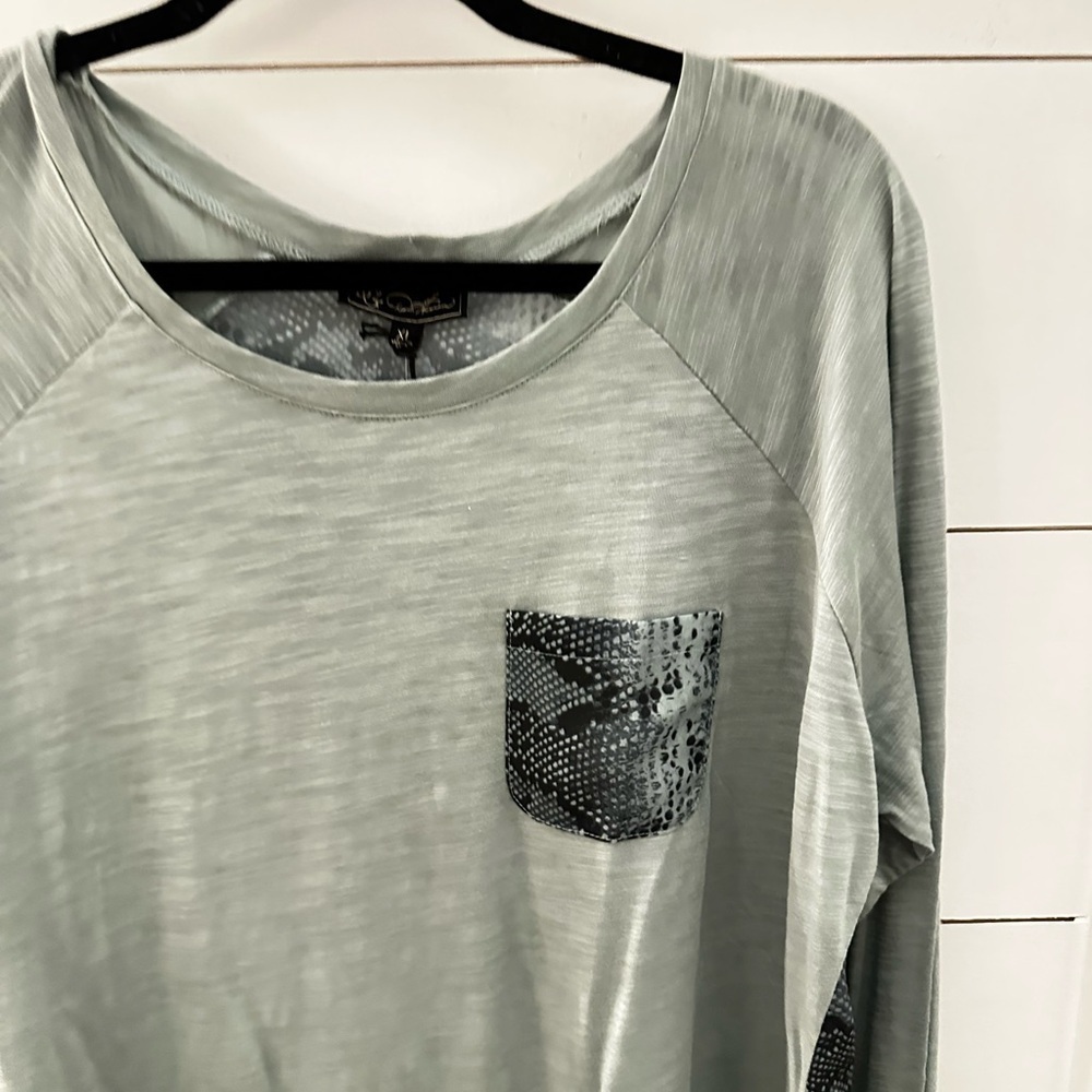 NWT XL DIANE GILMAN DG2 Grey animal print satin lightweight woman tunic casual - Picture 3 of 12